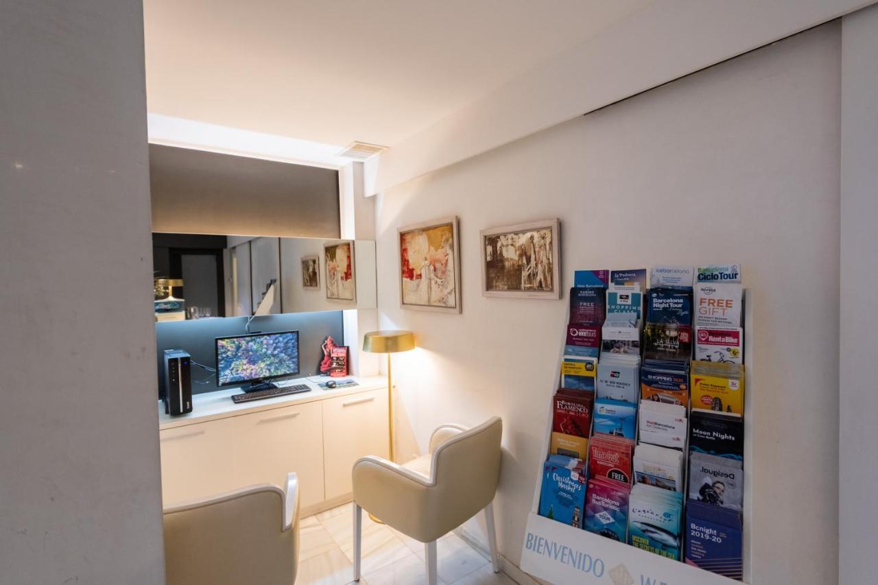 Atenea Rekord Suites Βαρκελώνη Εξωτερικό φωτογραφία