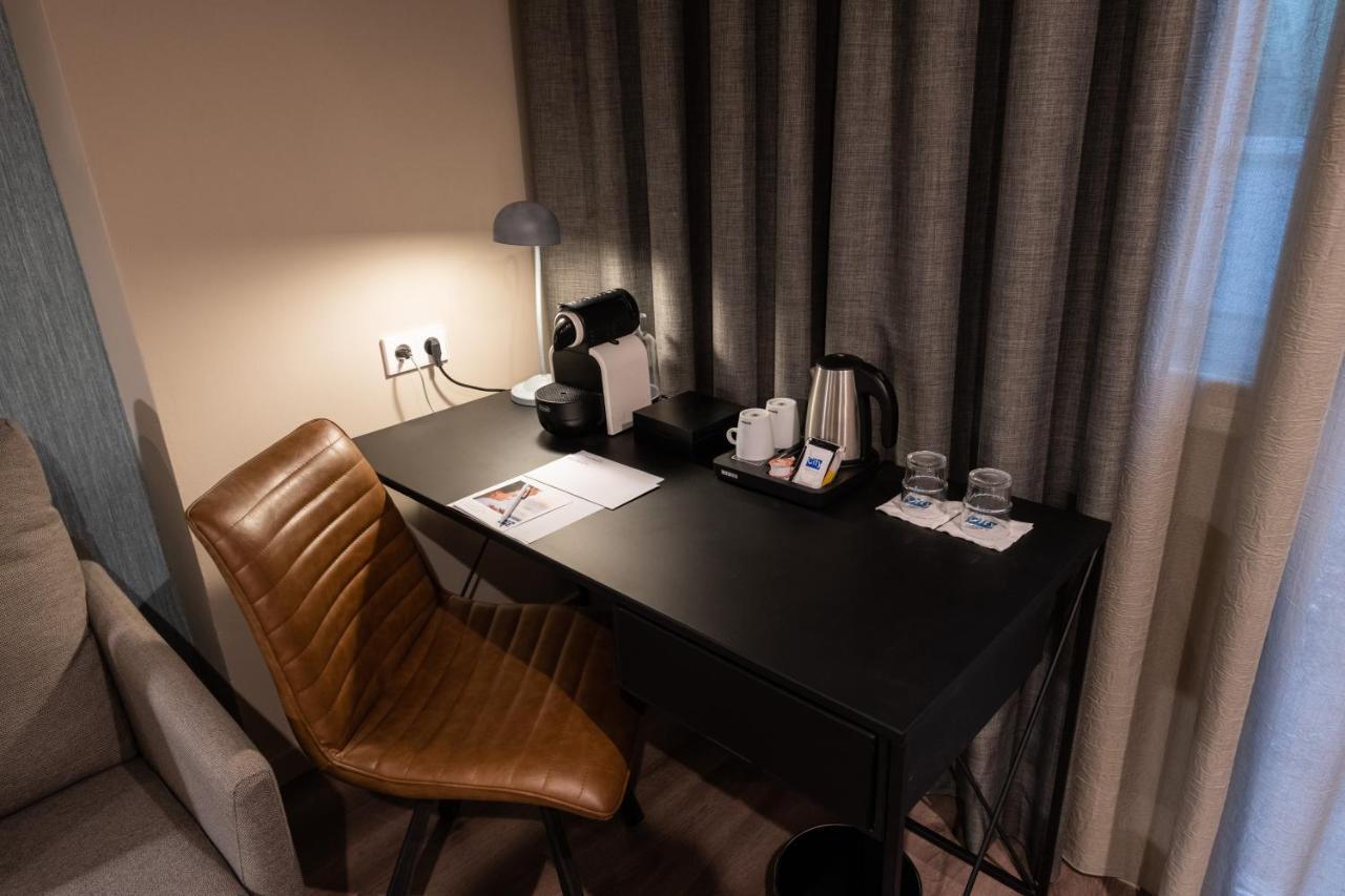 Atenea Rekord Suites Βαρκελώνη Εξωτερικό φωτογραφία