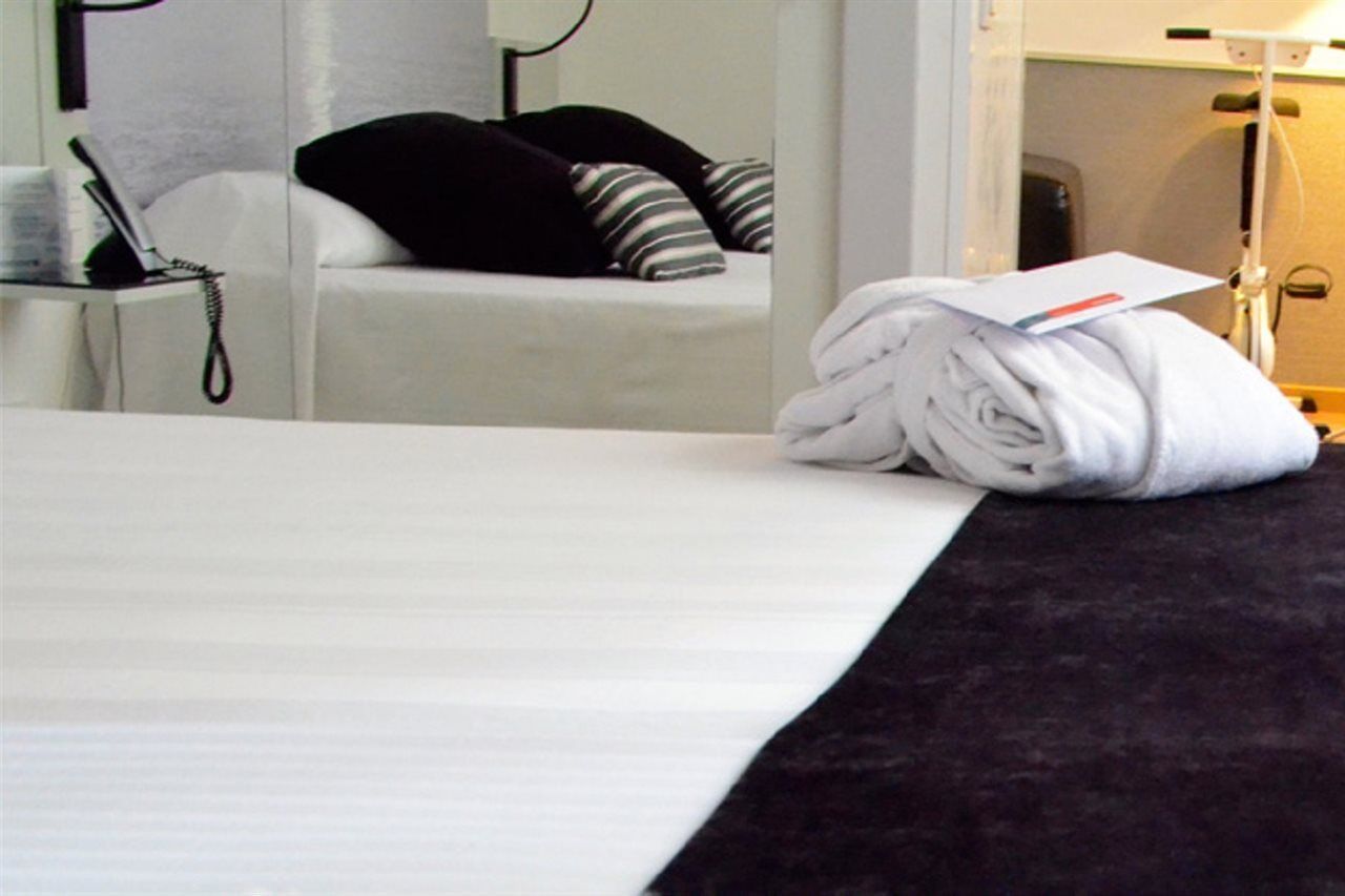 Atenea Rekord Suites Βαρκελώνη Εξωτερικό φωτογραφία
