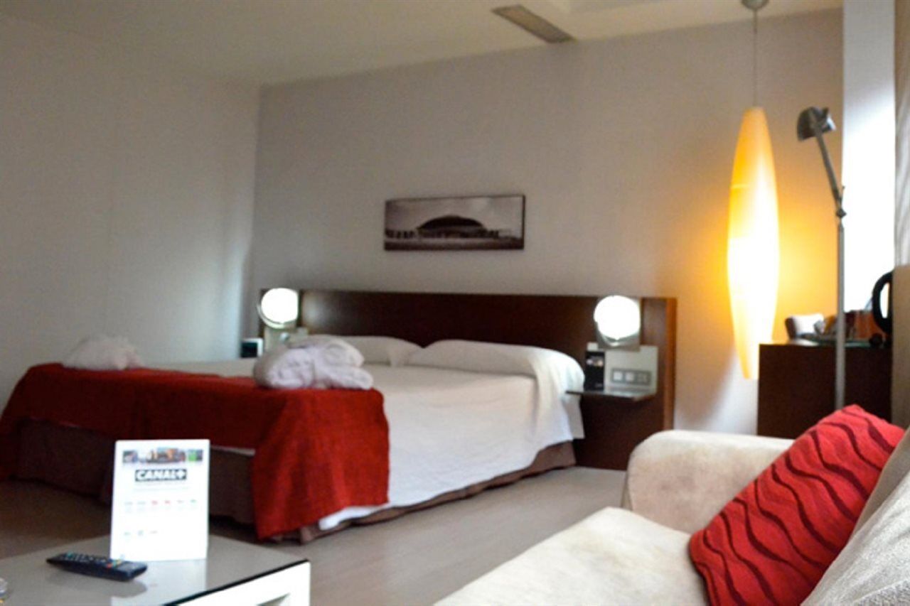 Atenea Rekord Suites Βαρκελώνη Εξωτερικό φωτογραφία